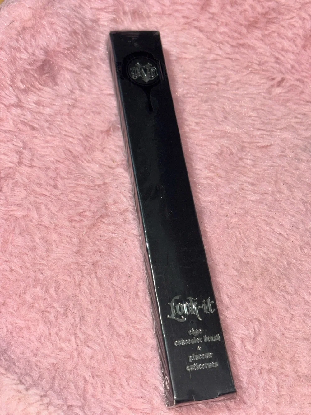 Kat Von D Beauty Lock-It Edge Concealer Brush